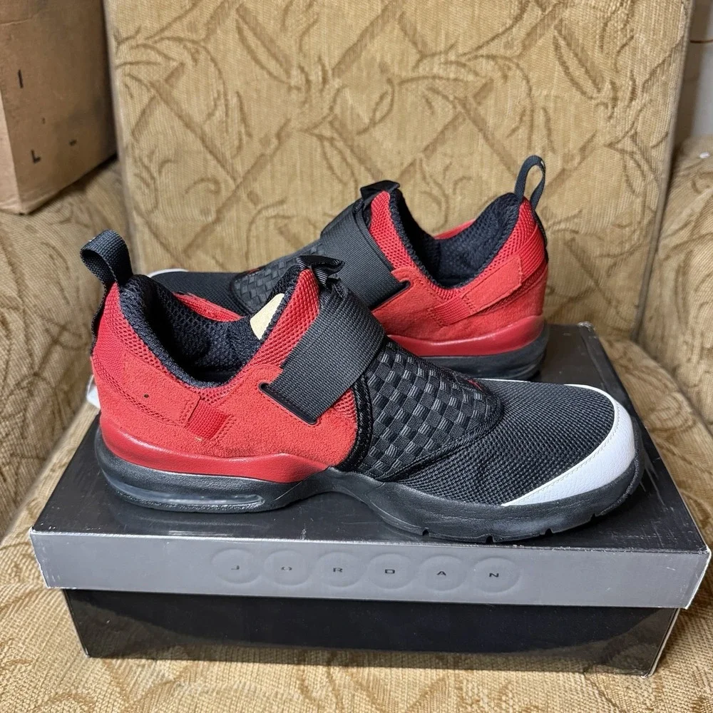 2016 Jordan Trunner 11 Size 10 LX Black White Varsity Red 905222-001 VNDS!